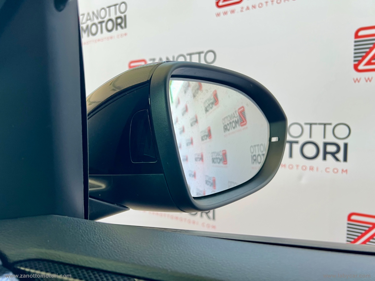 T-Cross 1.0 TSI 115 CV R-Line Plus PREZZO REALE - immagine 12