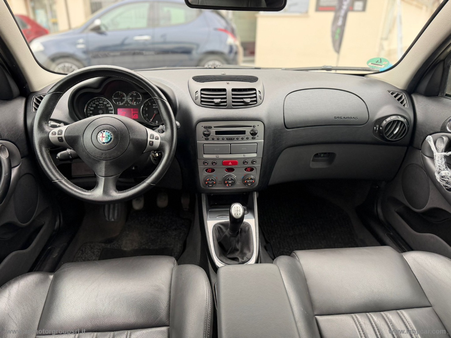 147 1.6 TS 105CV 5p. Distinctive - immagine 12