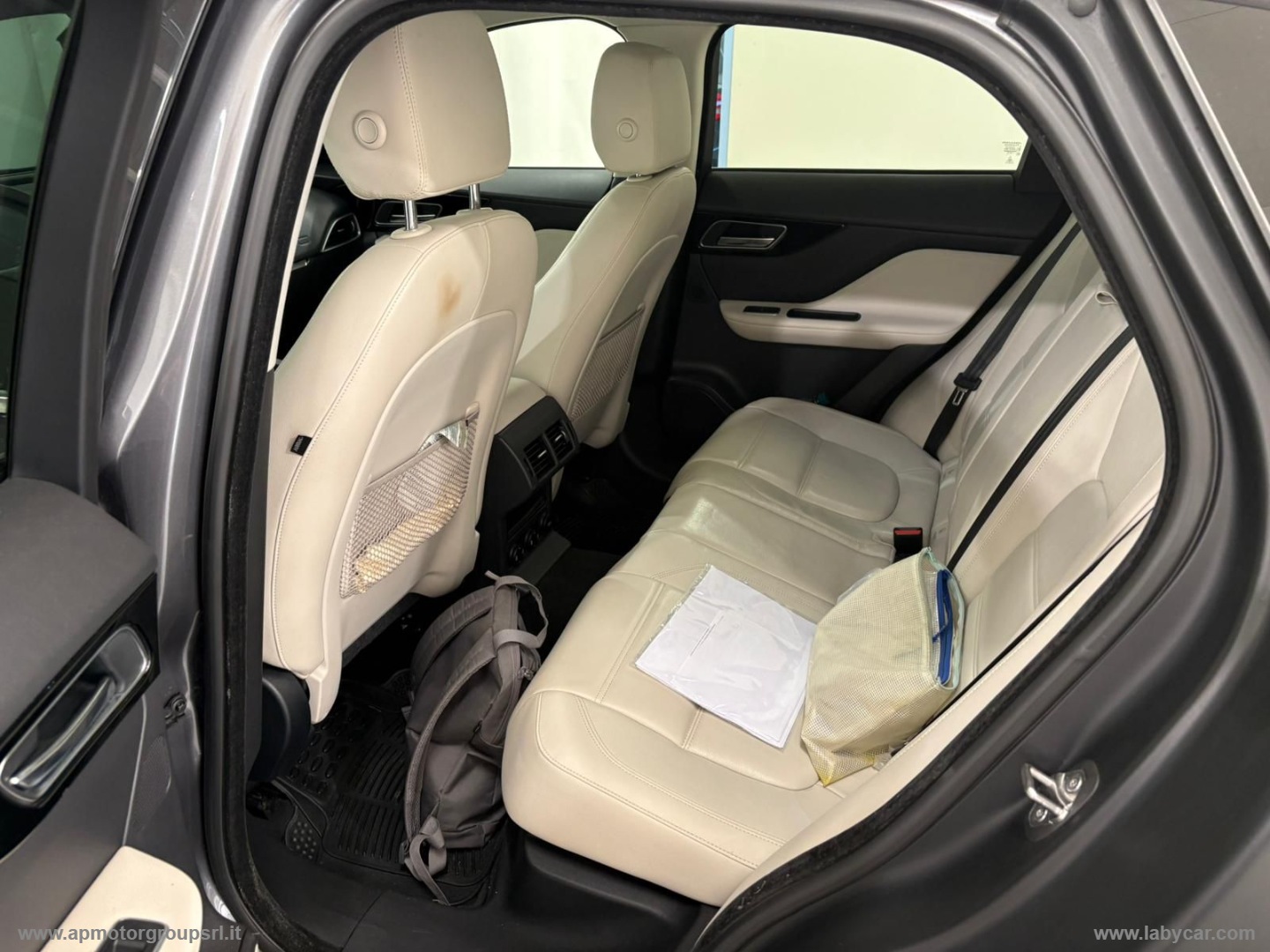 F-Pace 2.0 D 180 CV AWD aut. Prestige - immagine 12