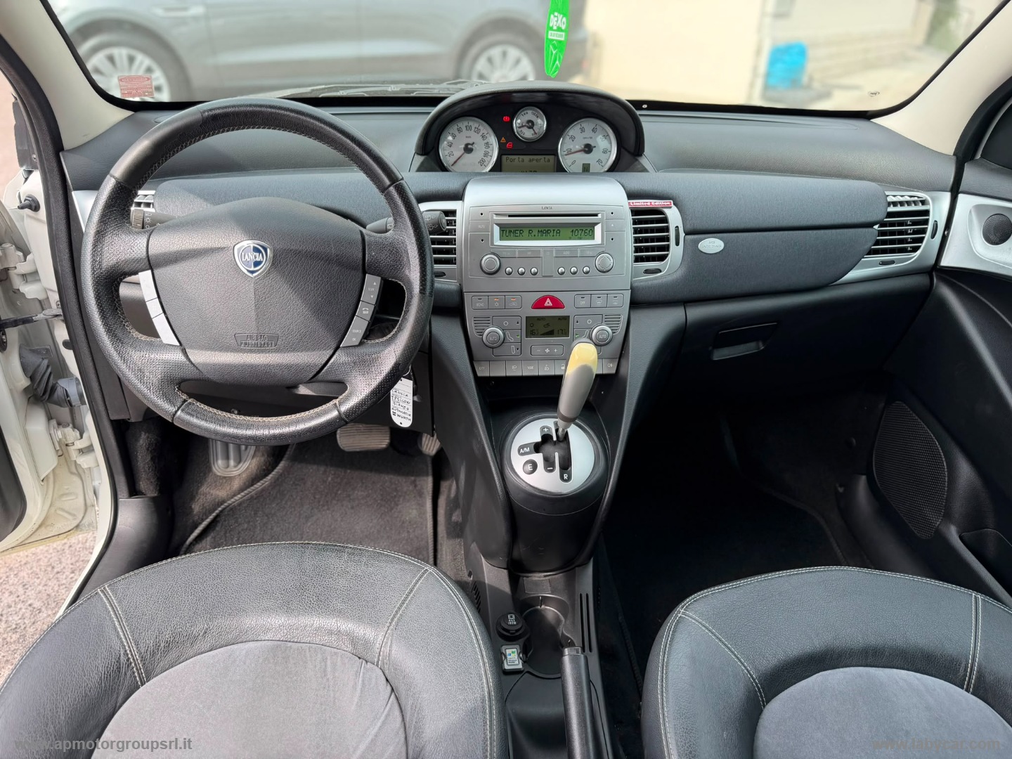 Ypsilon 1.4 16V Platino AUTOMATICA - immagine 12