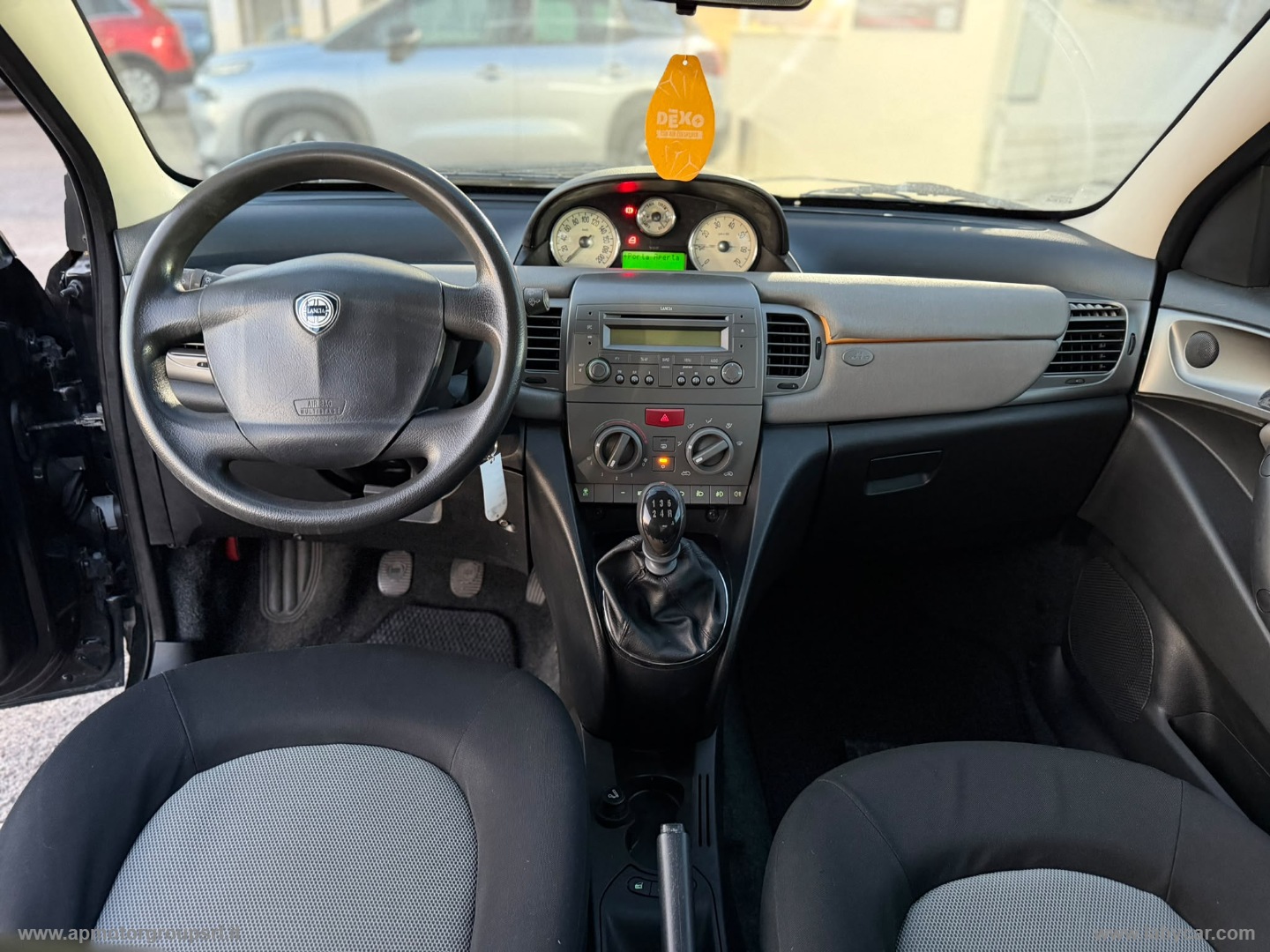 Ypsilon 1.2 Argento - immagine 12
