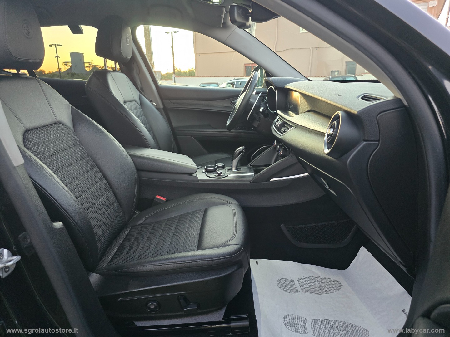 Stelvio 2.2 T.diesel 210 CV AT8 Q4 Exec. - immagine 12