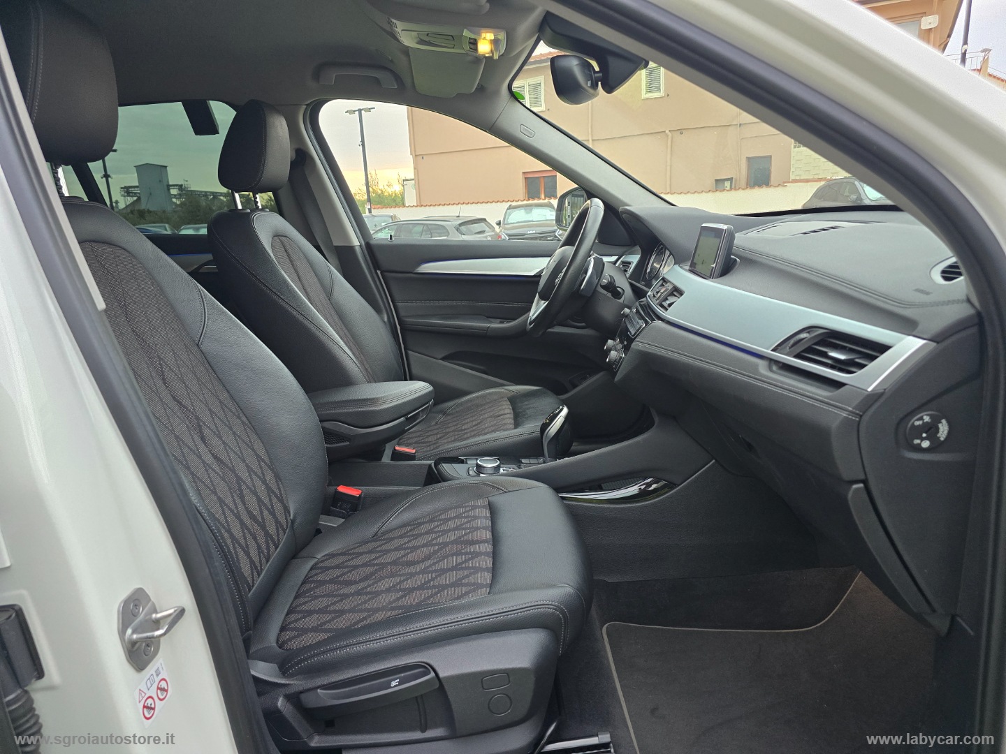 X1 xDrive18d xLine Plus - immagine 12