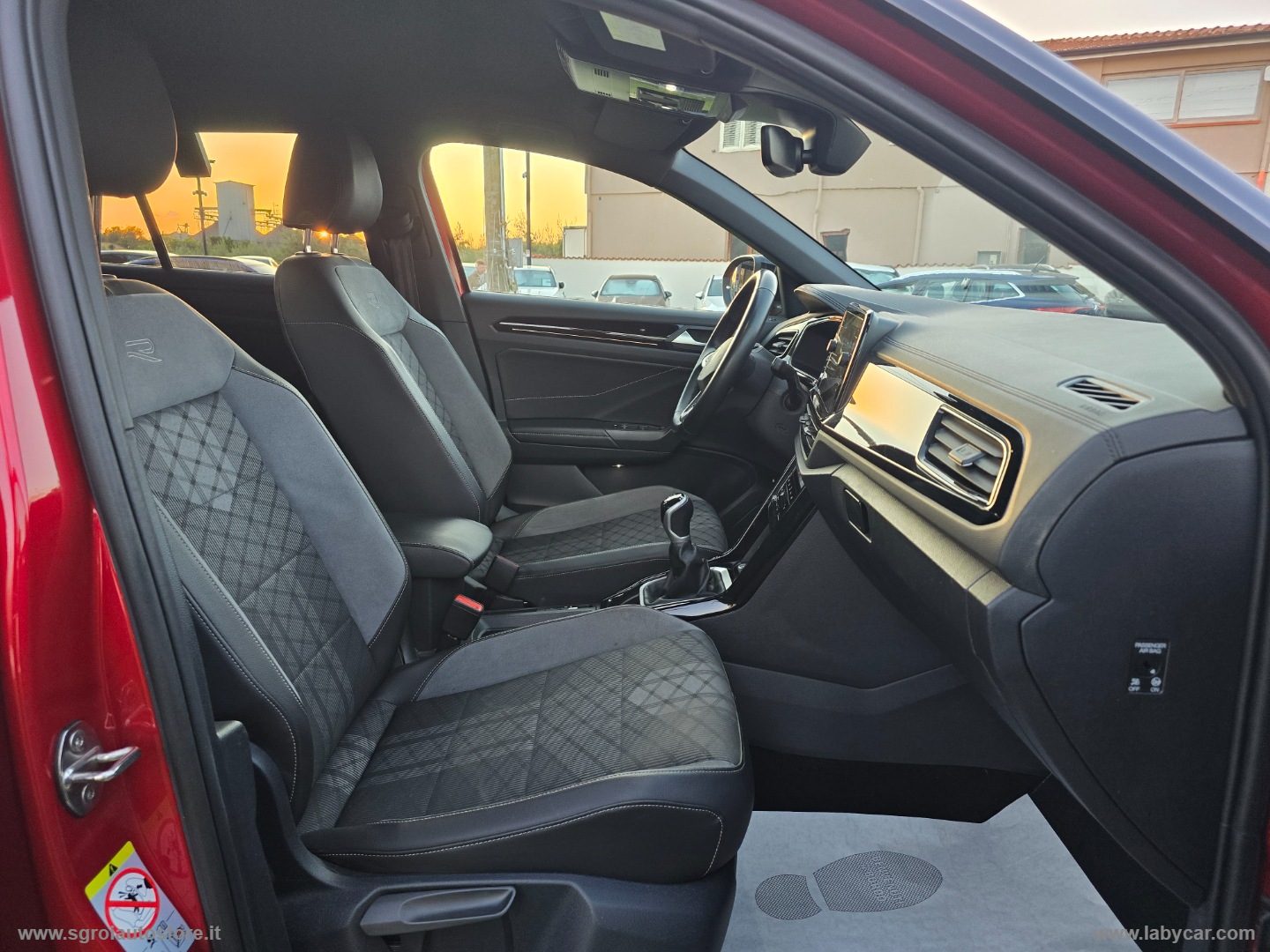 T-Roc 2.0 TDI SCR R-Line - immagine 12