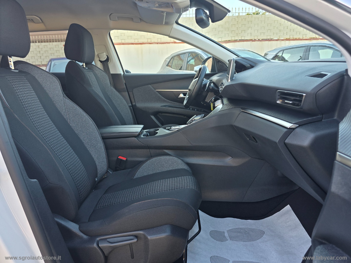 3008 BlueHDi 130 S&S EAT8 Business - immagine 12