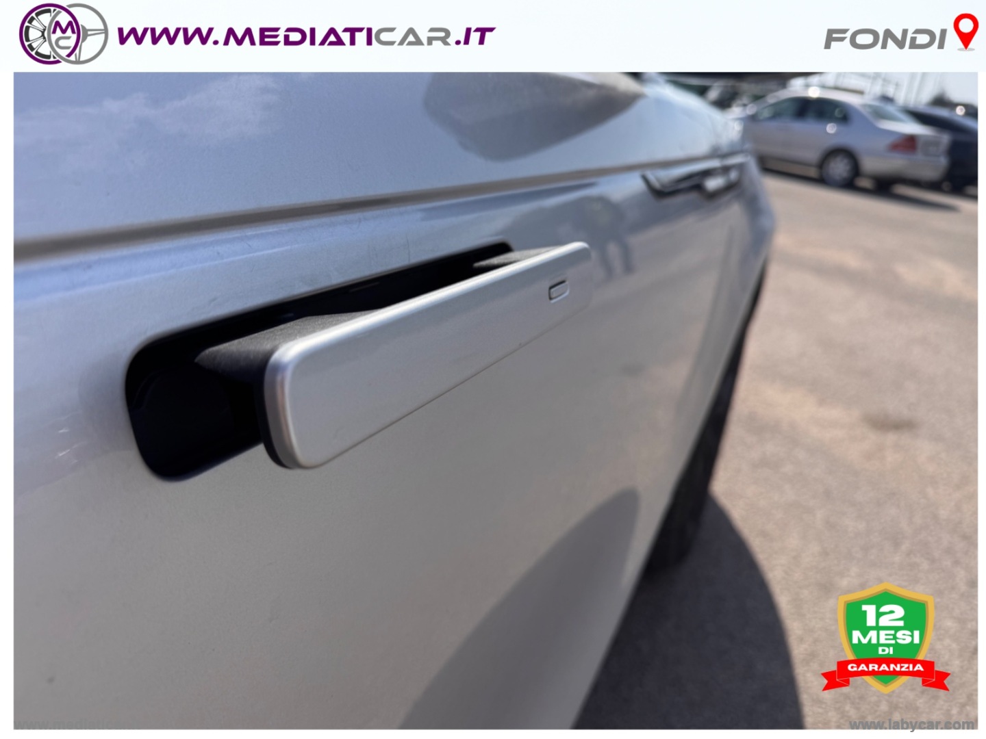 RR Velar 2.0D 240 CV R-Dynamic - immagine 12