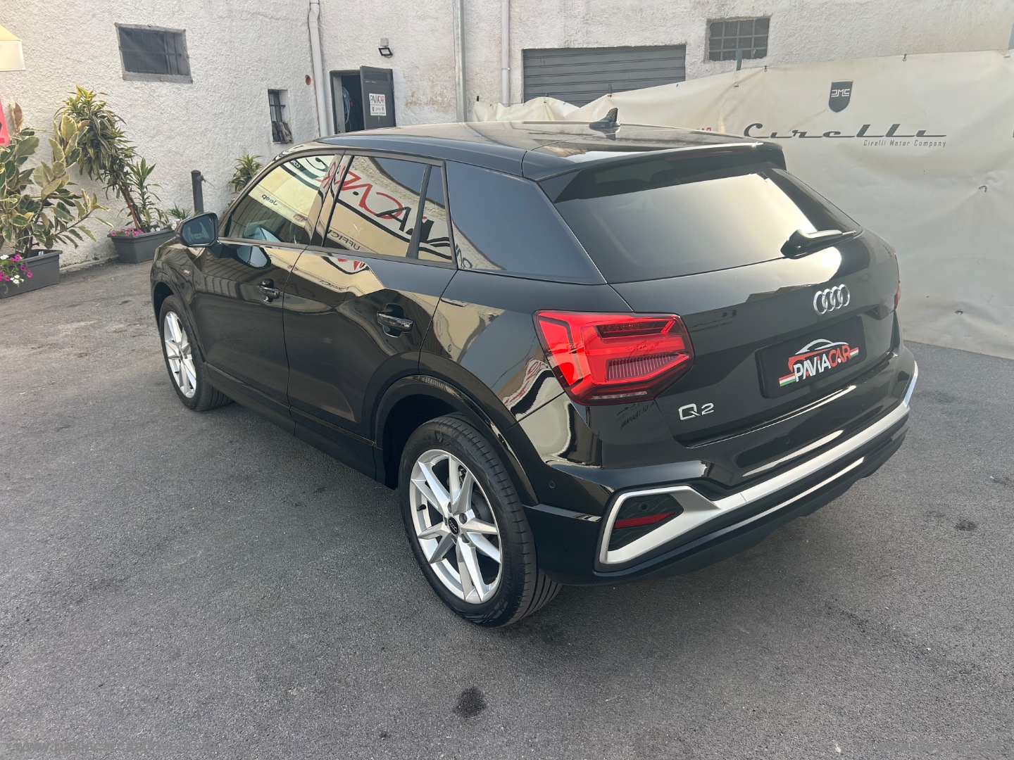 Q2 35 TFSI S tronic Identity Black - immagine 12