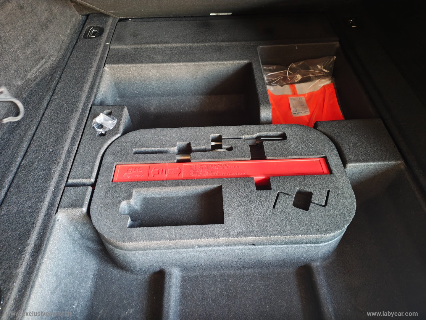 Stelvio 2.2 T.diesel 180 CV AT8 Q4 Exec. - immagine 12