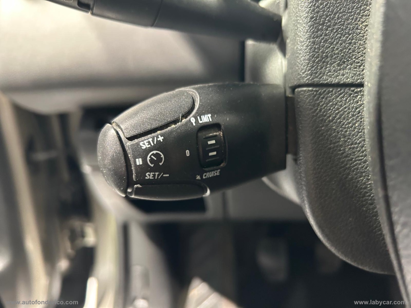 3008 1.6 HDi 112 CV Business - immagine 12