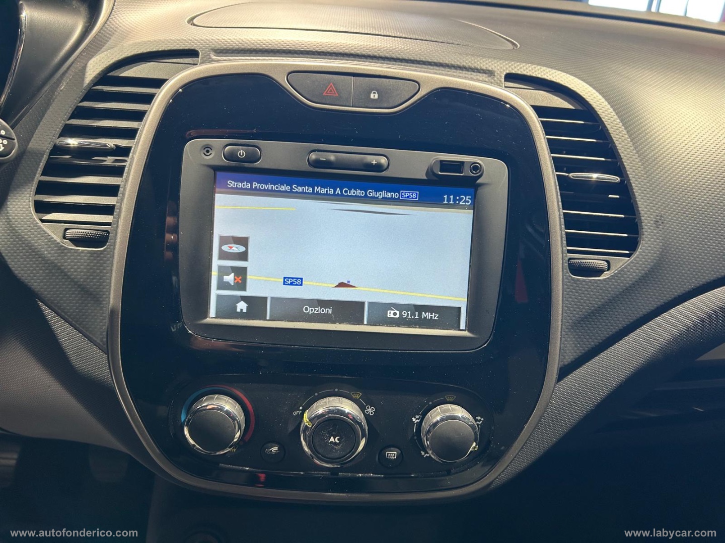 Captur 1.5 dCi 8V 90 CV S&S Ener. R-Link - immagine 12