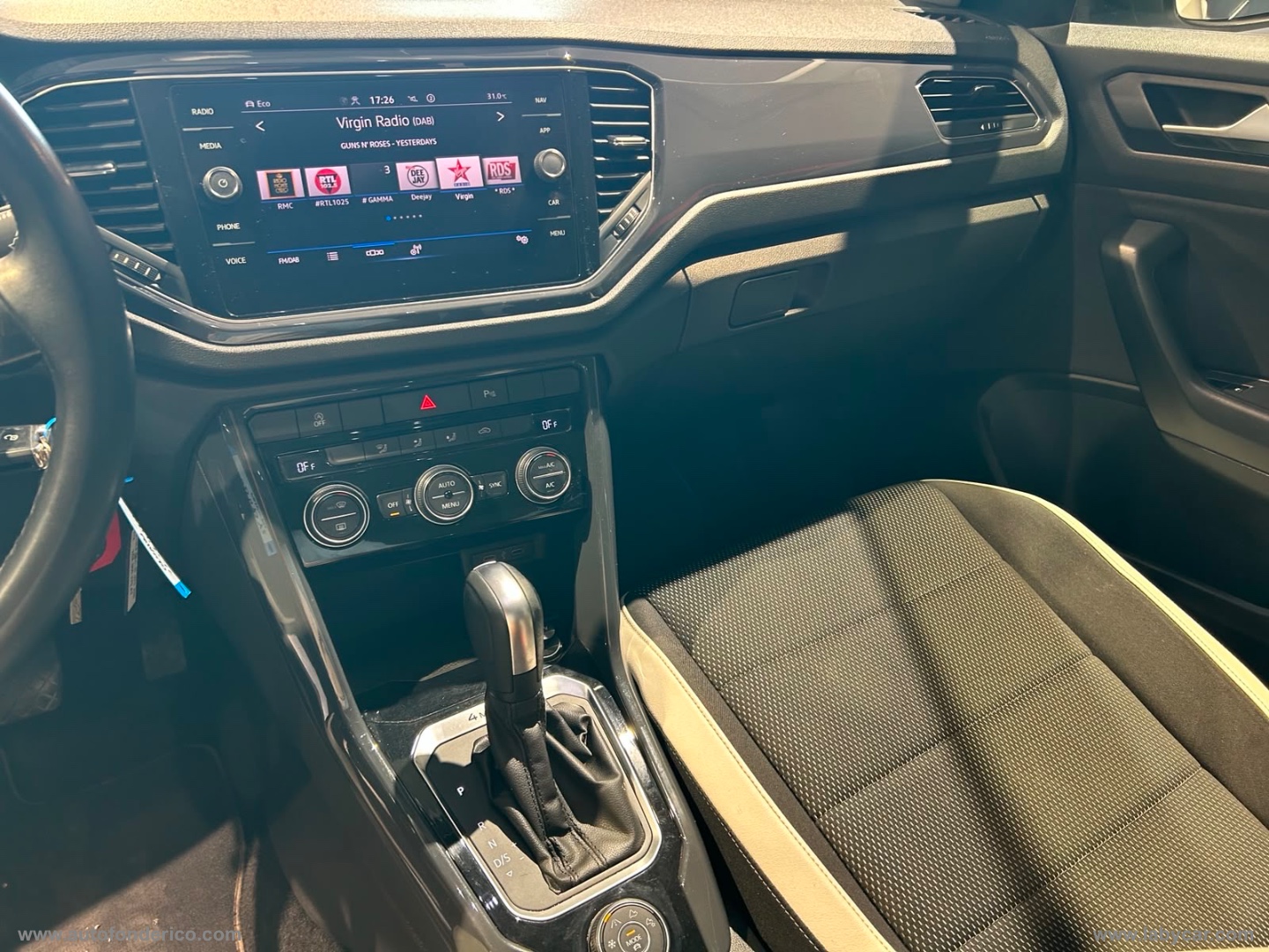 T-Roc 2.0 TDI 150 CV DSG Sport BMT - immagine 12