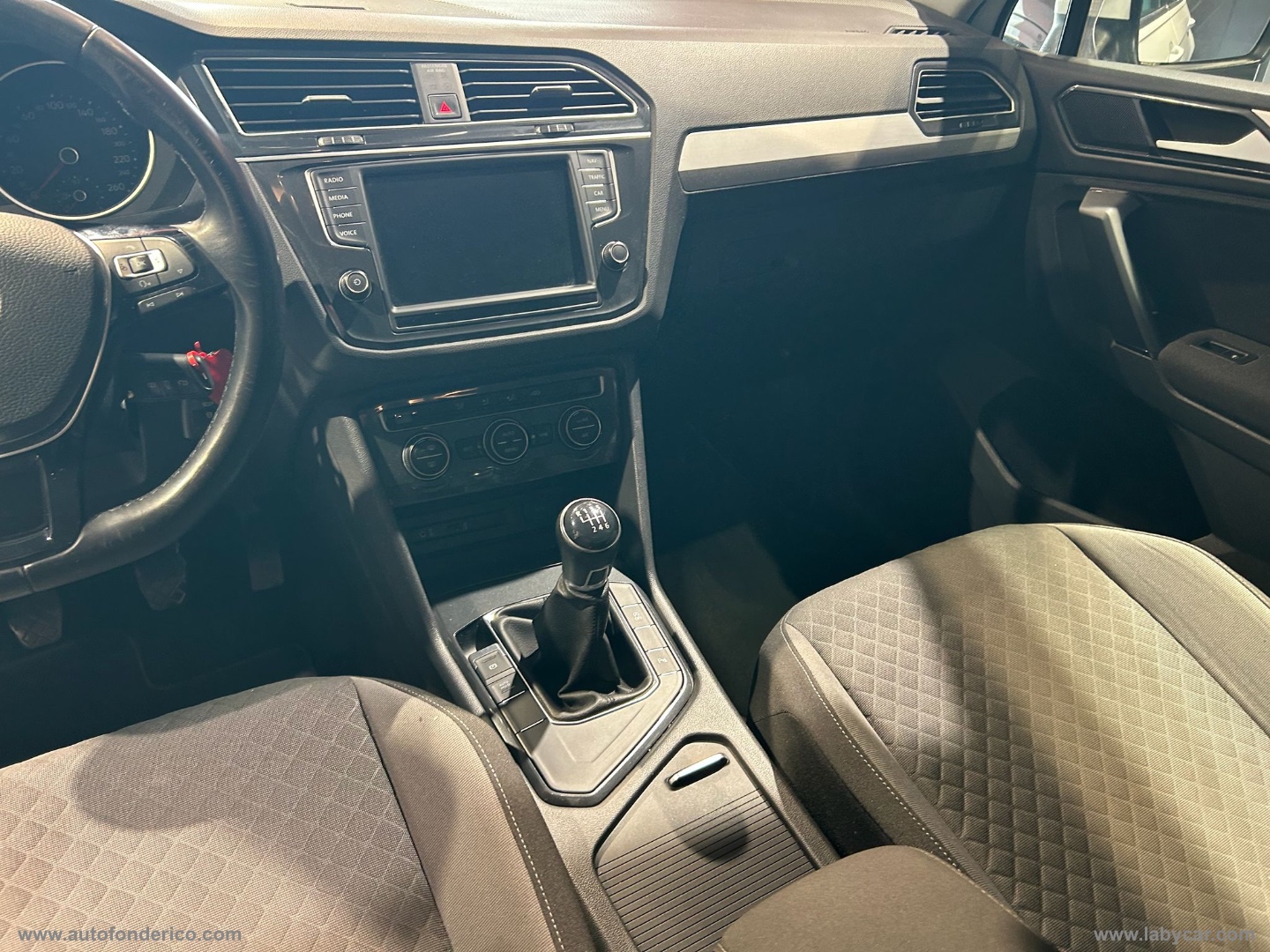 Tiguan 1.6 TDI Style BMT - immagine 12