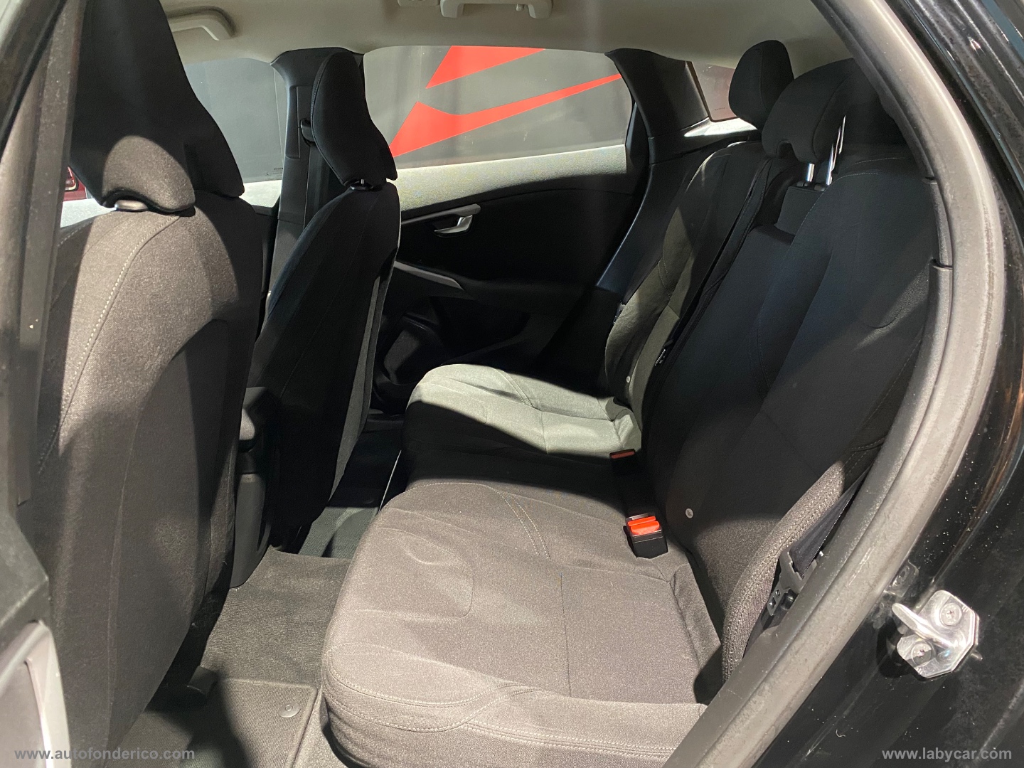 V40 Cross Country D2 1.6 Kinetic - immagine 12