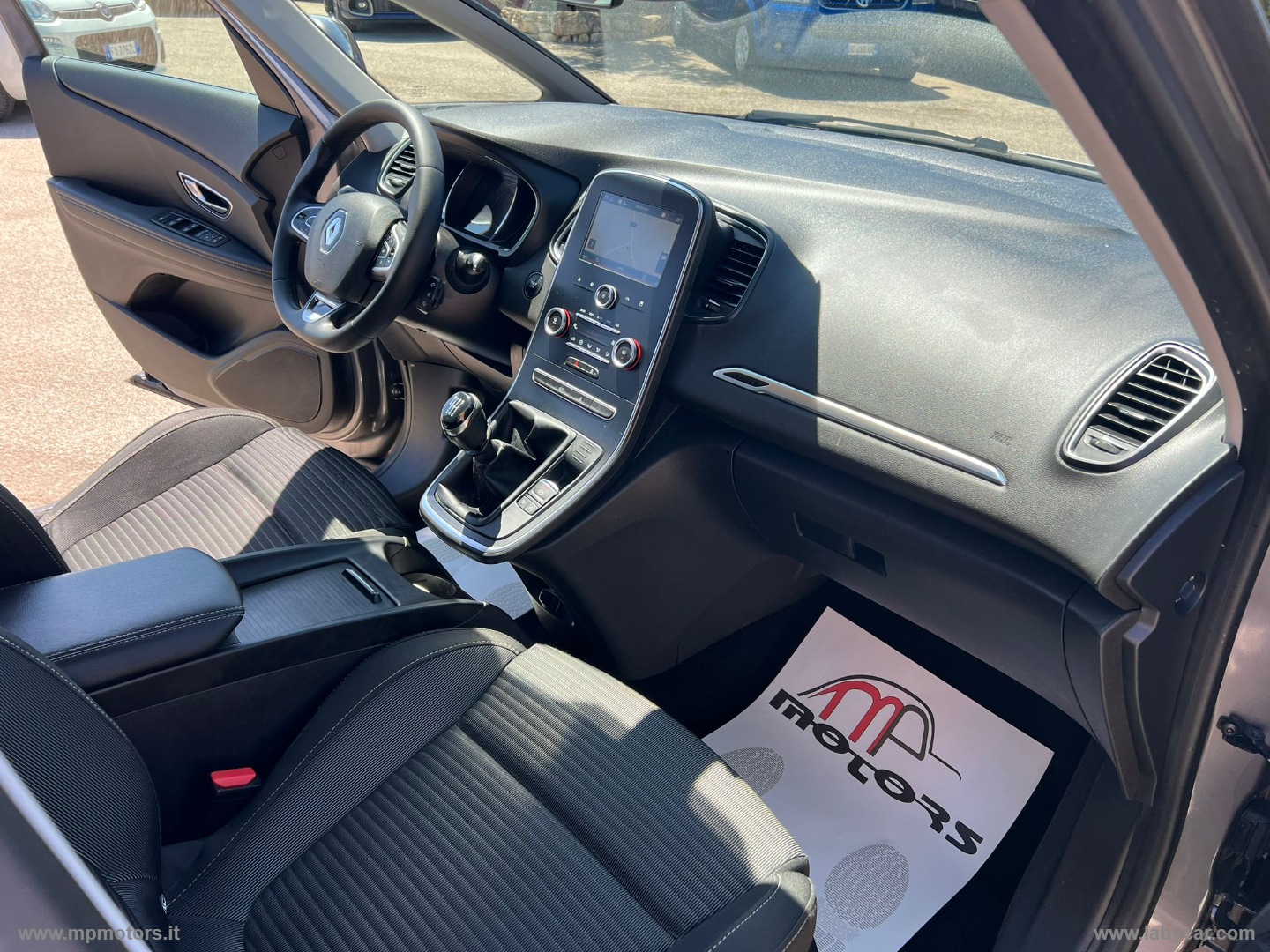 GRAND SCENIC 7 POSTI BUSINESS 1.6 DCI 130CV - immagine 12