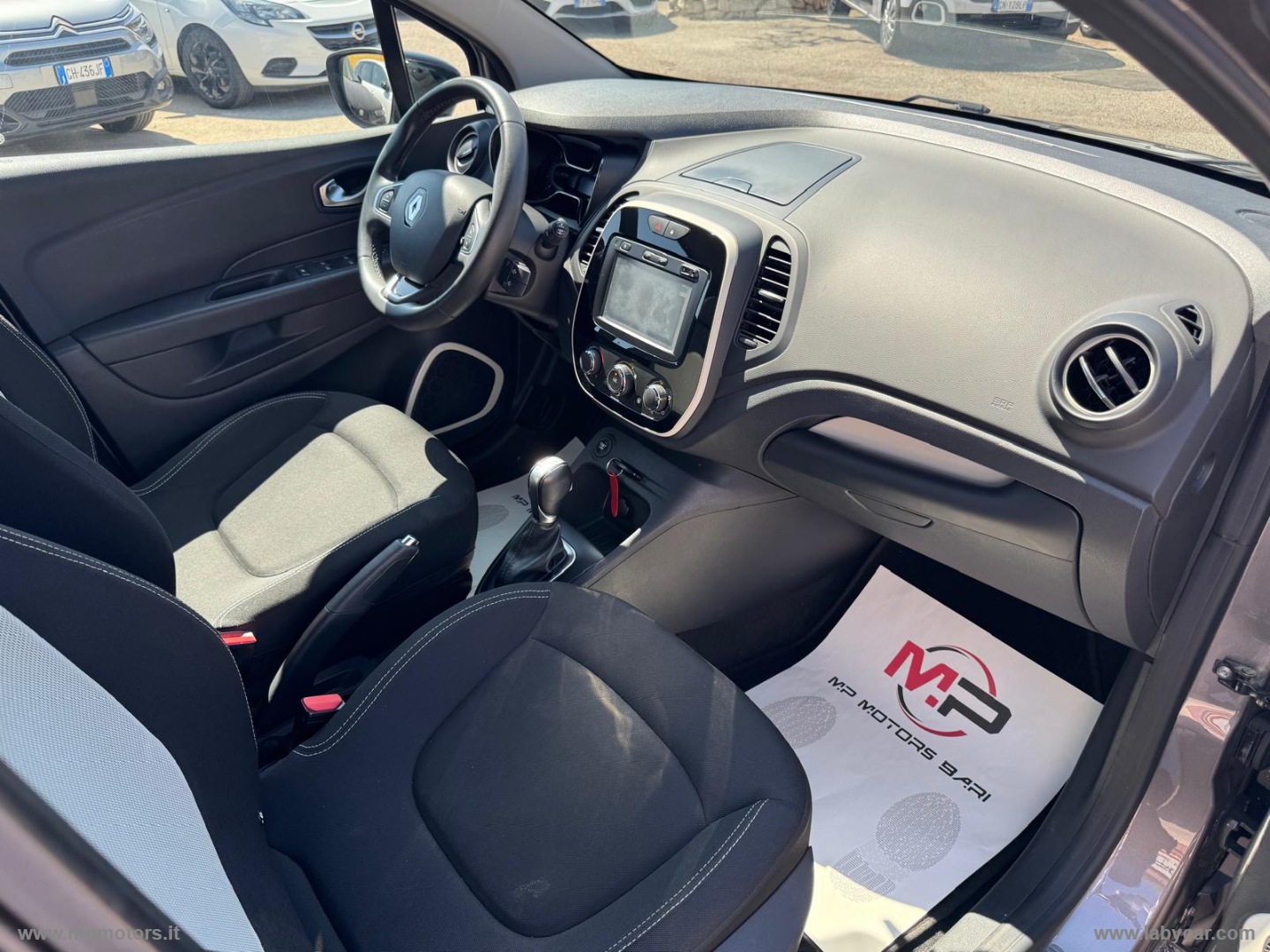 CAPTUR BUSINESS 1.5 DCi 90CV AUTOMATICA - immagine 12