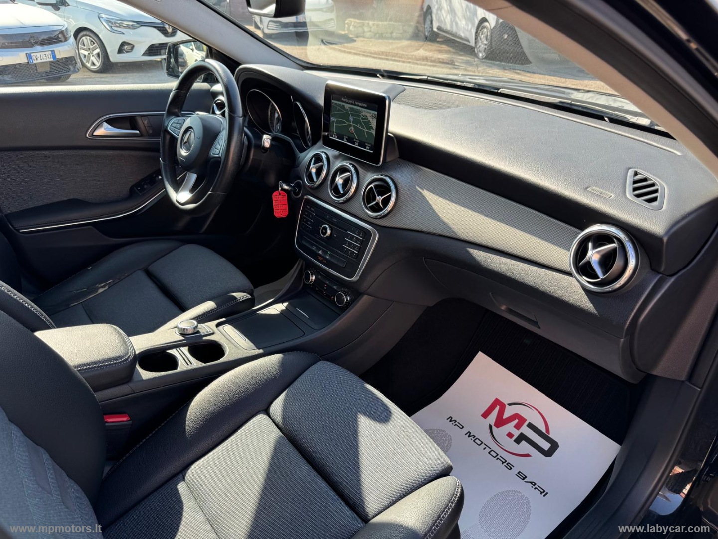 GLA 180D AUTOMATIC SPORT 1.5 109CV - immagine 12