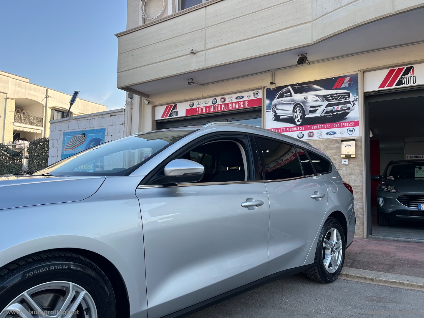 Focus 1.5 EcoBlue 120CV aut. SW Business - immagine 12