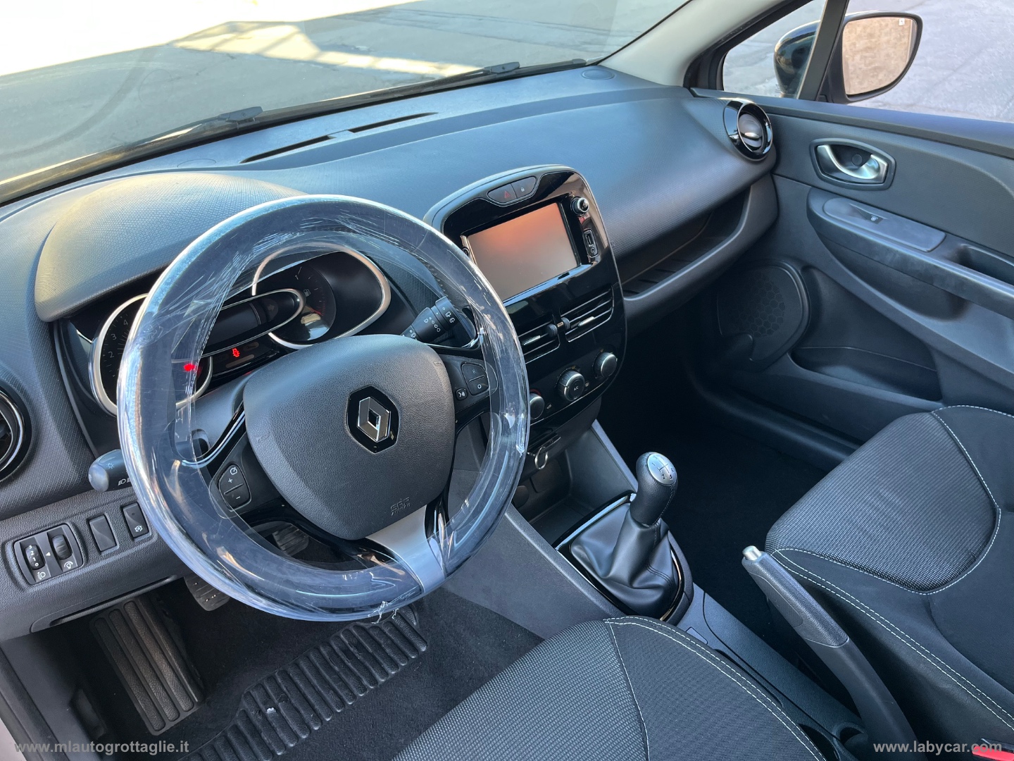 Clio Sporter dCi 8V 75 CV S&S Energy Zen - immagine 12