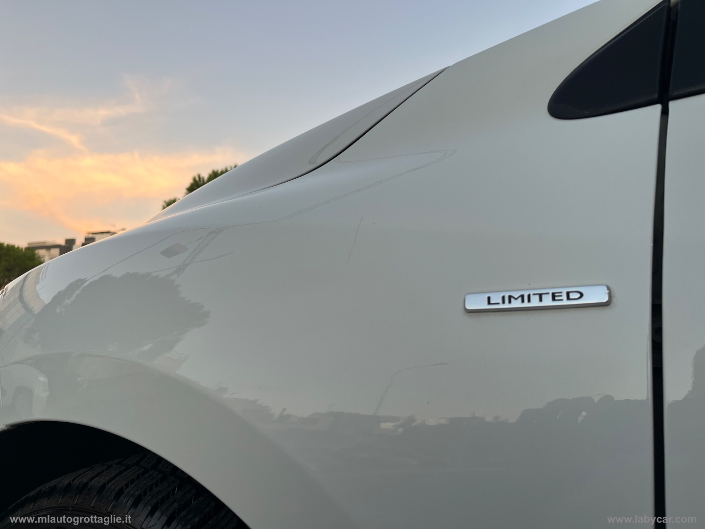 Mégane 1.5 dCi 110 CV SporTour Limited - immagine 12
