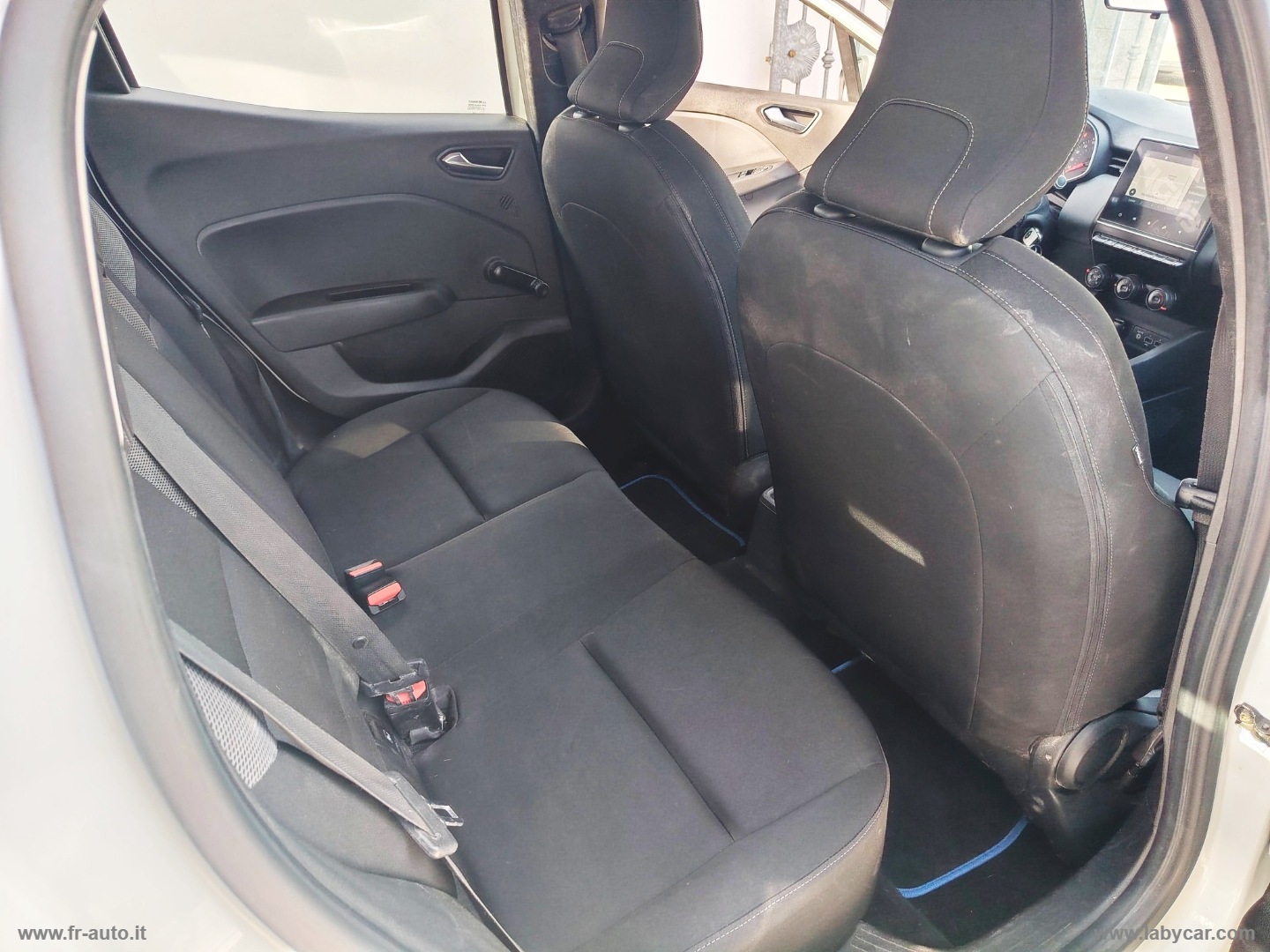 Clio TCe 100 CV GPL Intens - immagine 12
