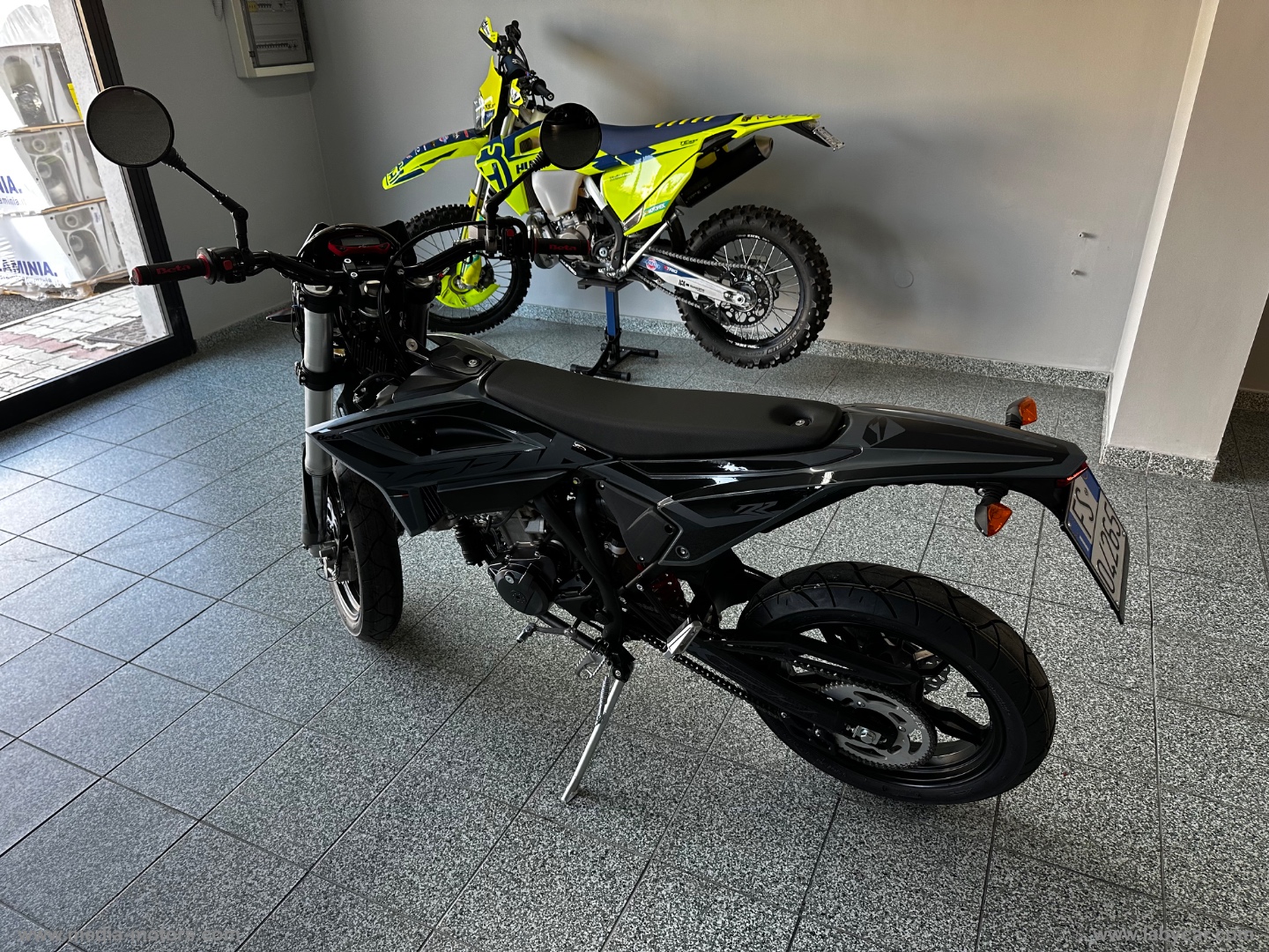 RR 125 4T - immagine 12