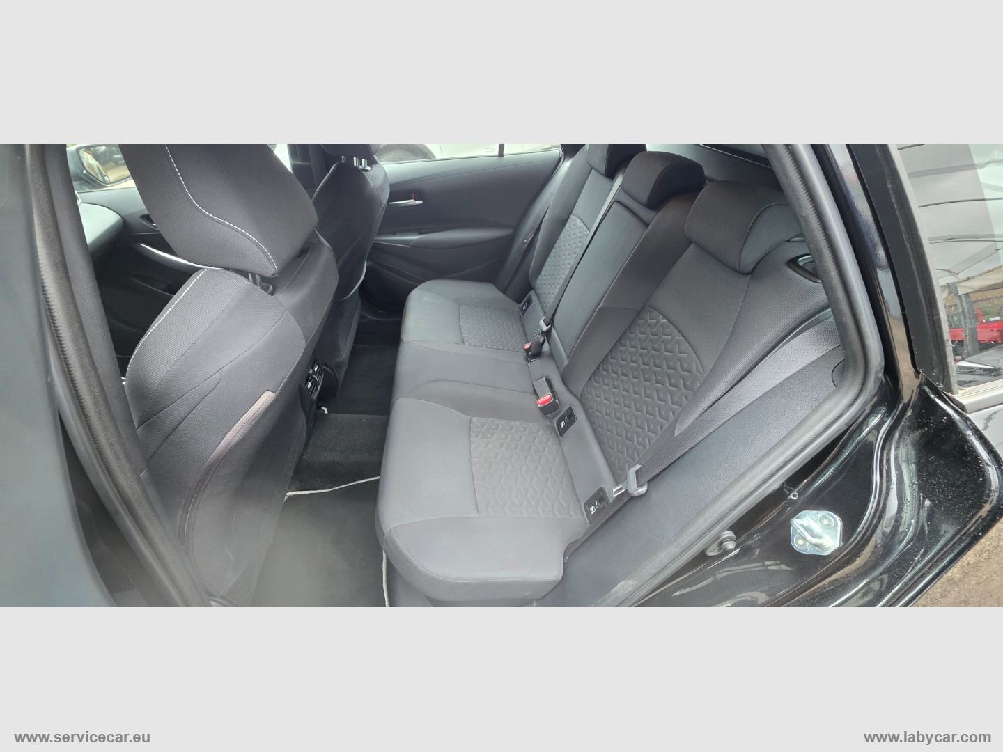 Corolla TS 1.8 Hybrid Business Tech - immagine 12