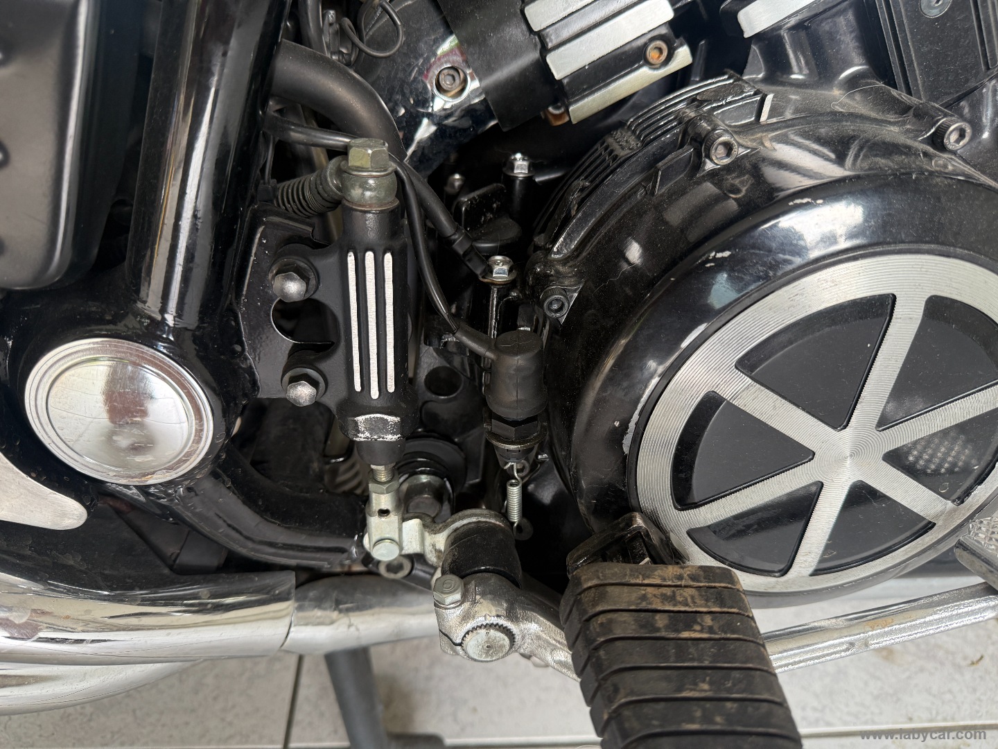VMAX 1200 - immagine 12