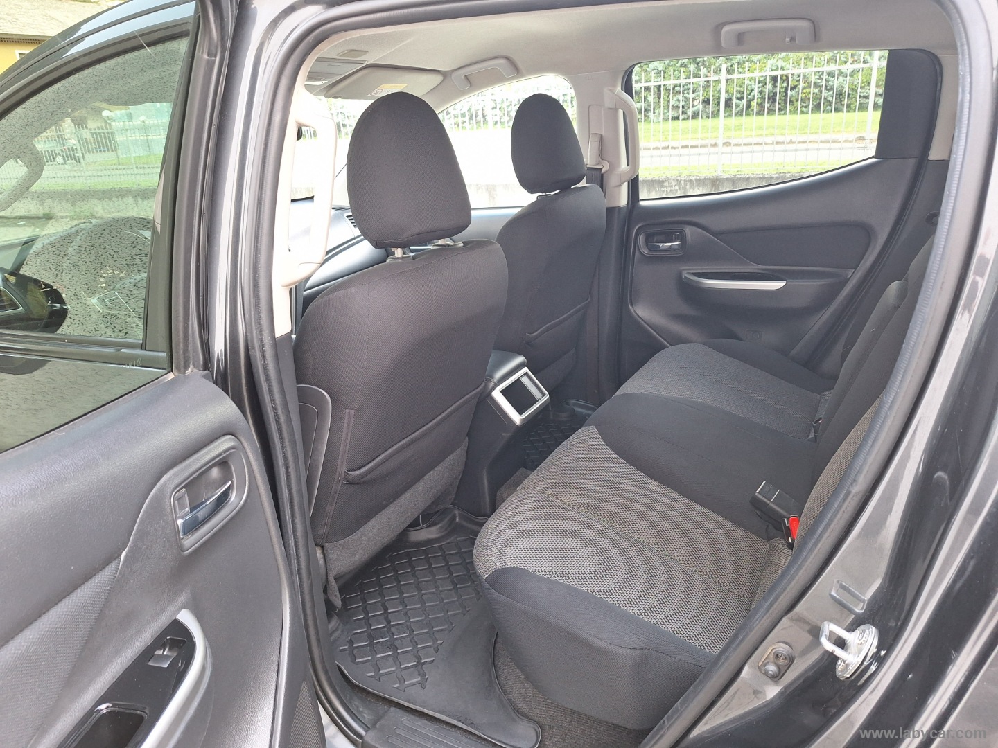 L200 2.3 D DoubleCab 4x4 AUTO RIDOTTE BLOCCAGGIO - immagine 12