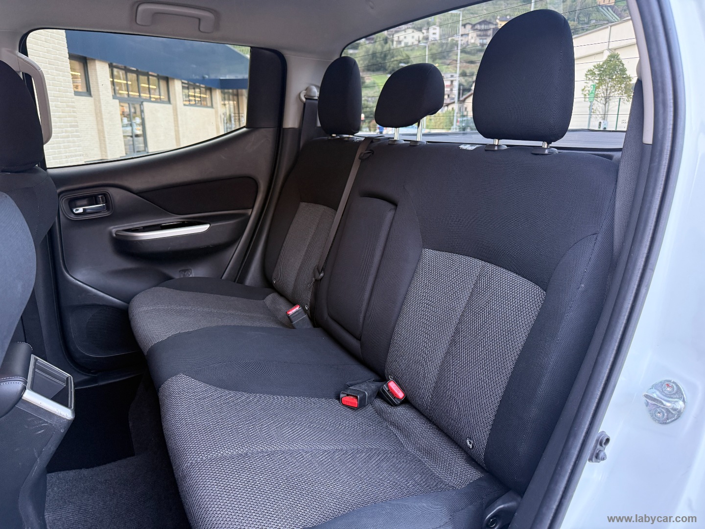 L200 2.3 D DoubleCab 4x4 RIDOTTE E BLOCCAGGIO - immagine 12