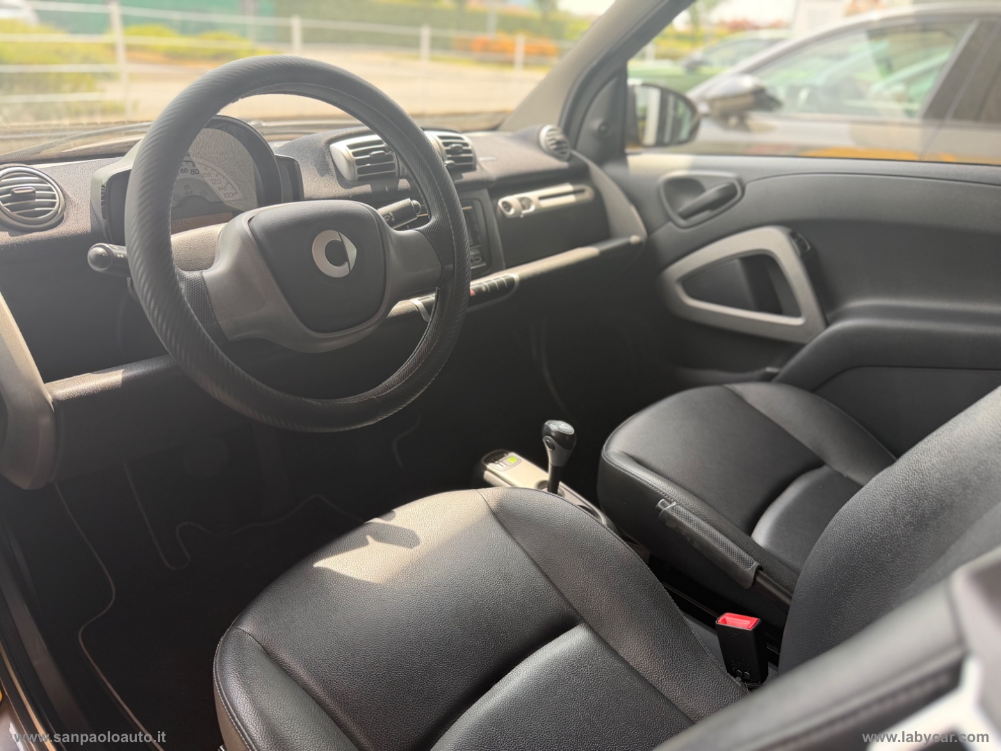 fortwo 1000 45 kW MHD coupé pure - immagine 12