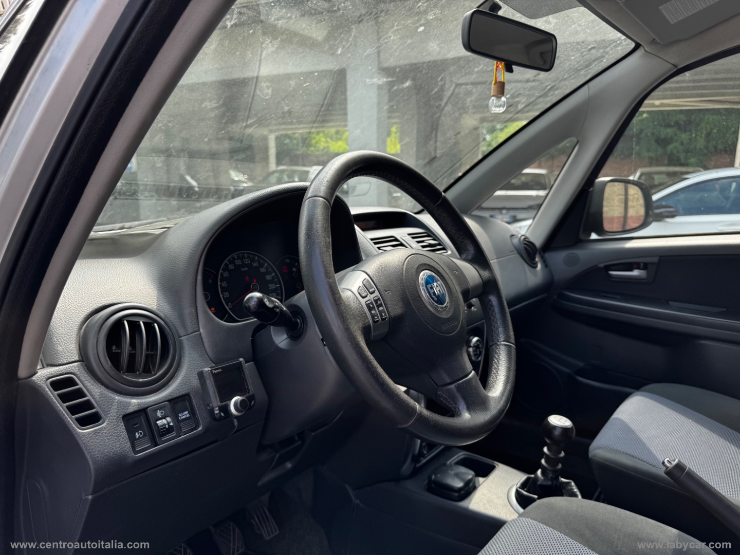 Sedici 1.9 MJT 4x4 Experience - immagine 12