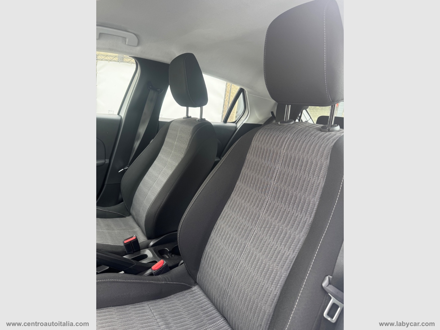 Corsa 1.5 D 100 CV Blitz Edition - immagine 12
