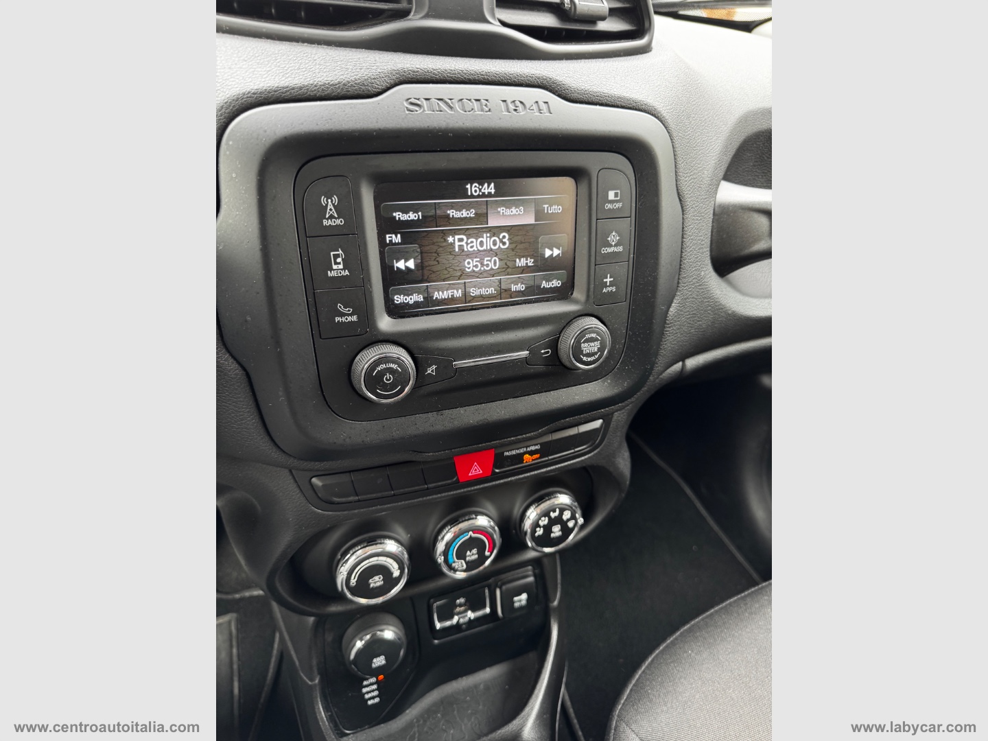 Renegade 2.0 Mjt 4WD Active Drive Sport - immagine 12