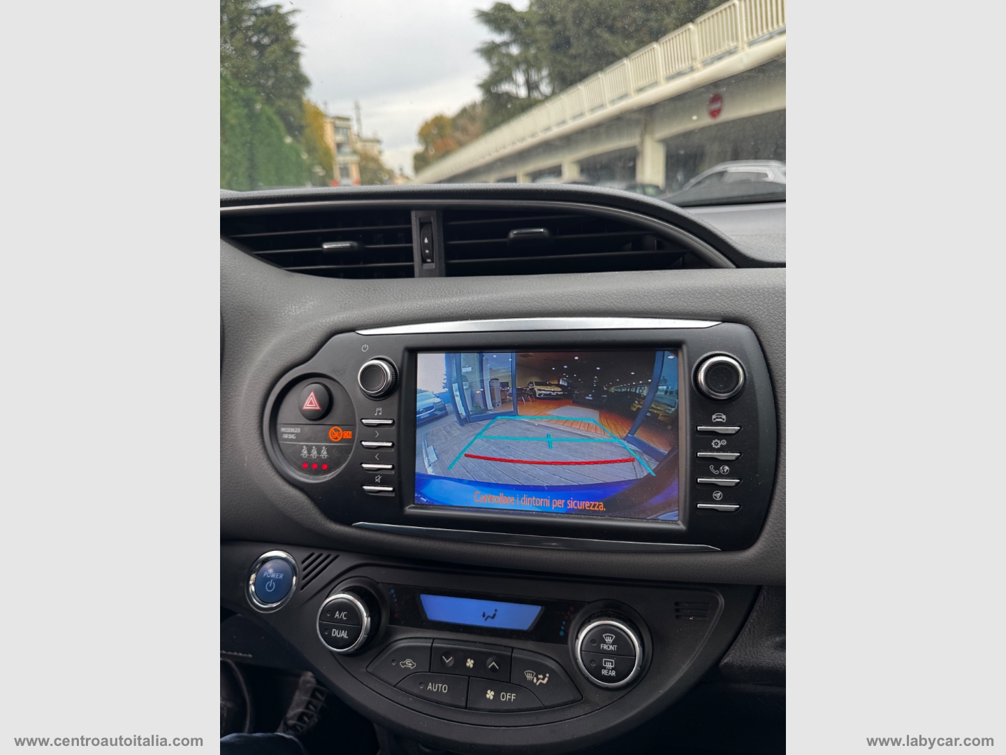 Yaris 1.5 Hybrid 5p. Business - immagine 12