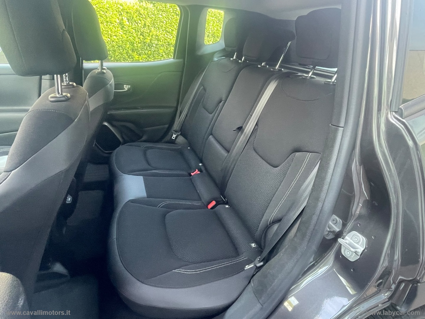Renegade 2.0 Mjt 140 CV 4WD LIMITED - immagine 12