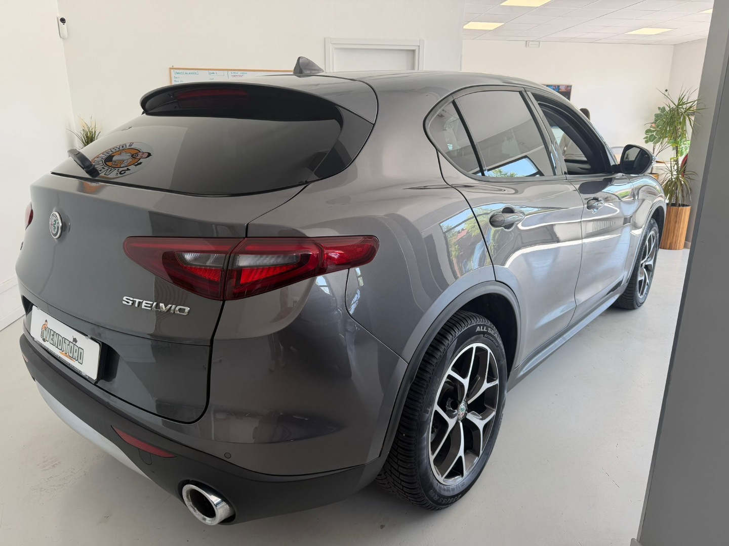 Stelvio 2.2 T.diesel 190 CV AT8 Q4 Exec. - immagine 12