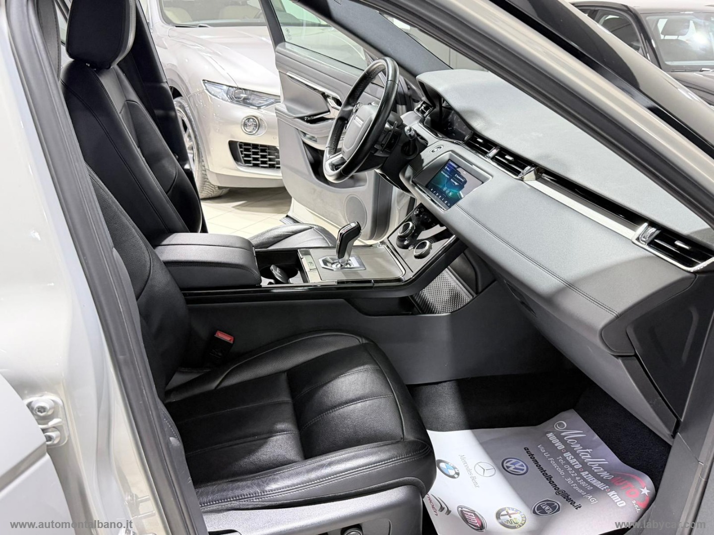 RR Evoque 2.0D L.Flw 150 AWD R-Dyn.HSE - immagine 12
