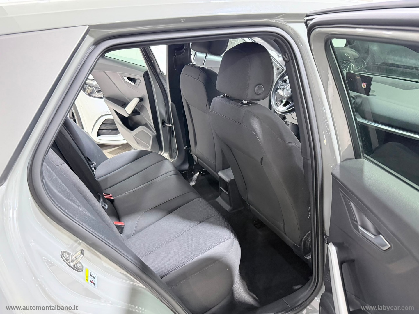 Q2 1.6 TDI S tronic Business - immagine 12