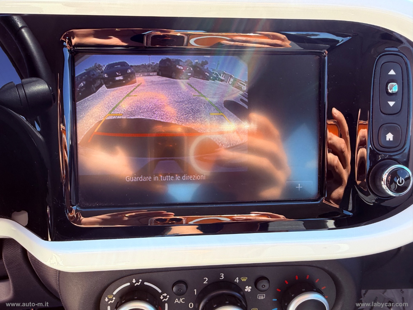 Twingo SCe Zen - immagine 12