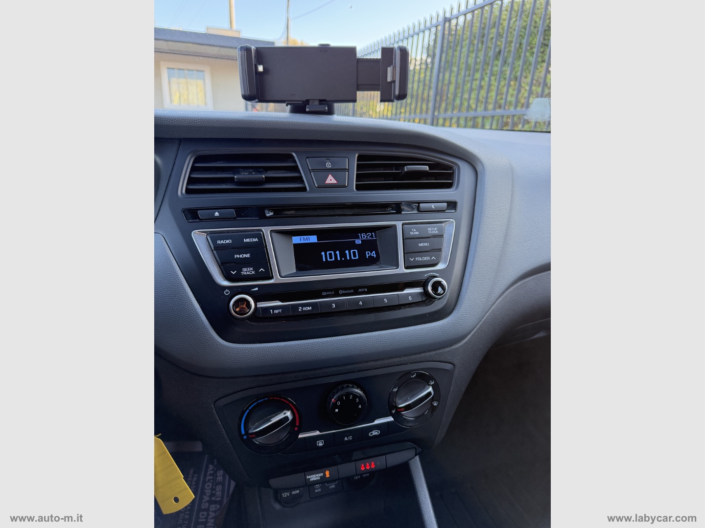 i20 1.2 84 CV 5p. Style - immagine 12