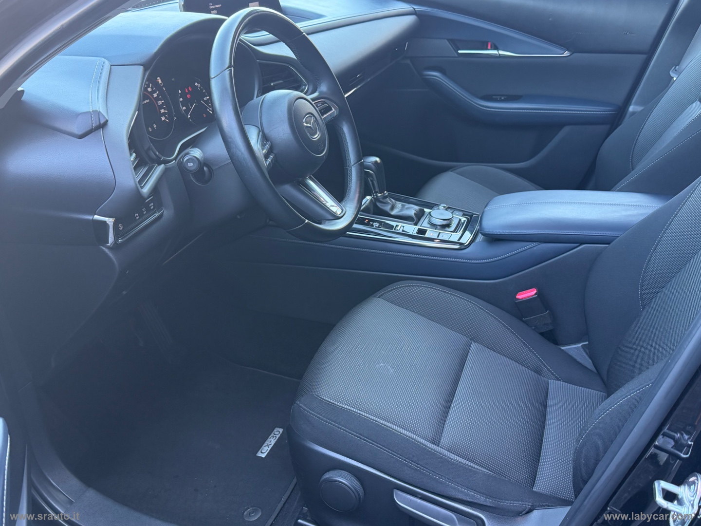 CX-30 2.0L Skyactiv-G M-Hybrid 2WD Evolve - immagine 12