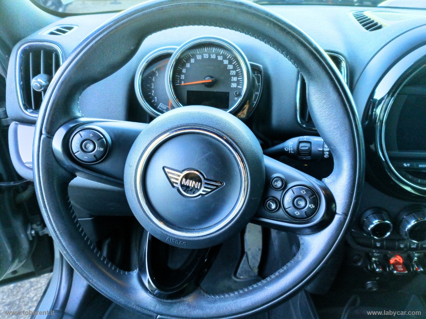 Mini Cooper D Hype Countryman ALL4 Aut. - immagine 12