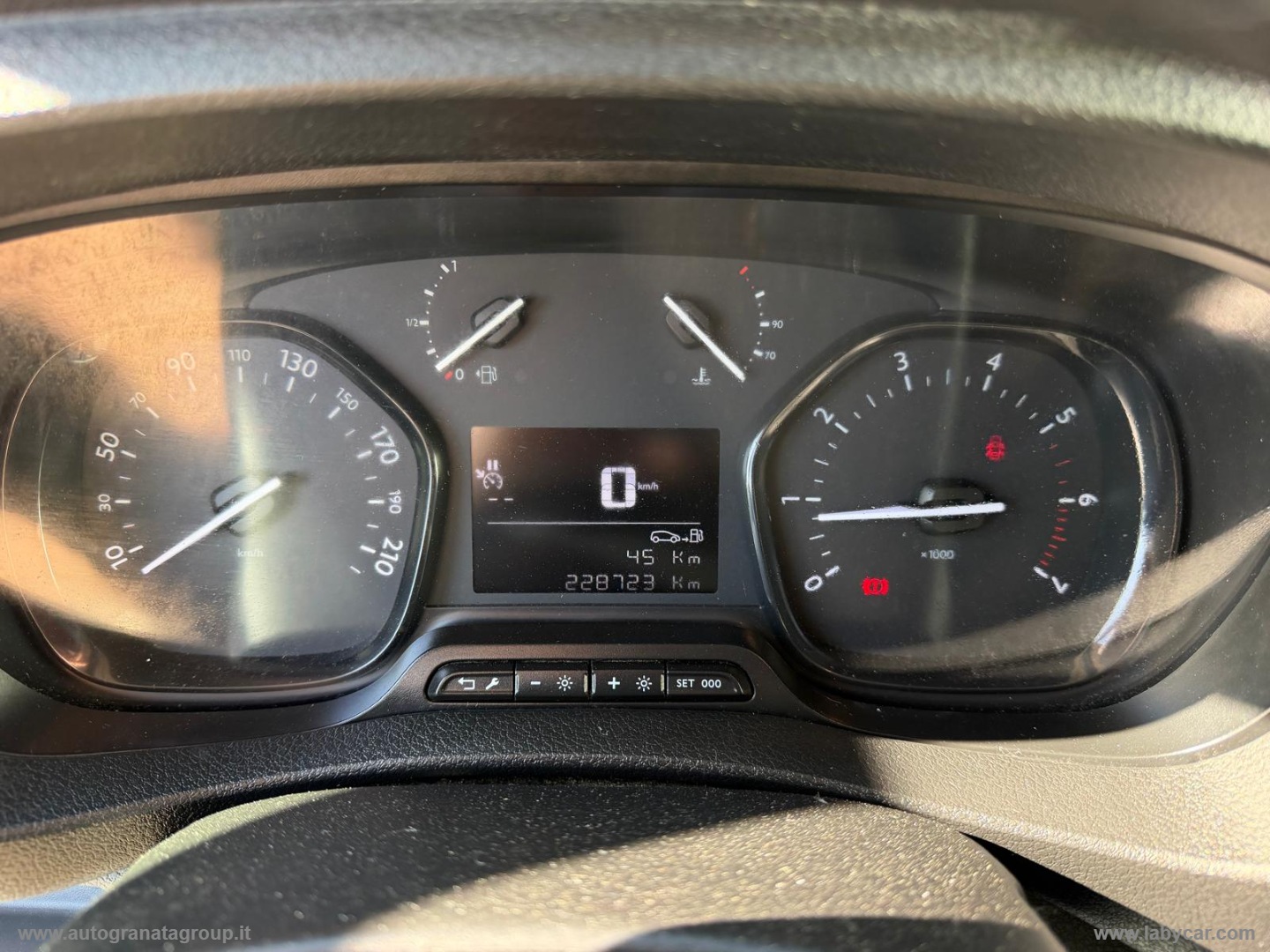 Jumpy BlueHDi 115S&S PL Furg.M Club GARANTITO 12 MESI! - immagine 12