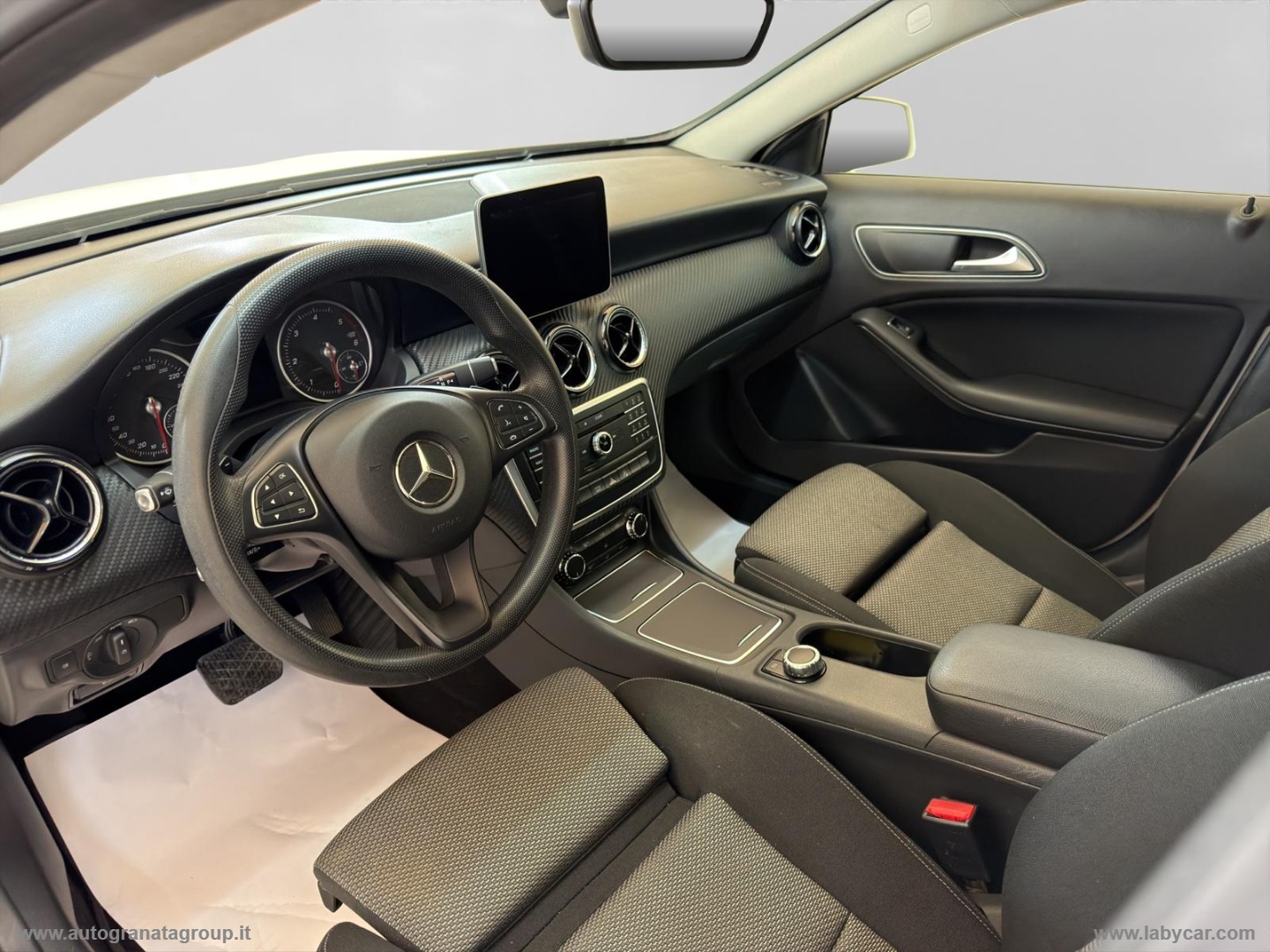 GLA 200 d Automatic Sport PARI NUOVA SENZA UN DIFETTO! - immagine 12