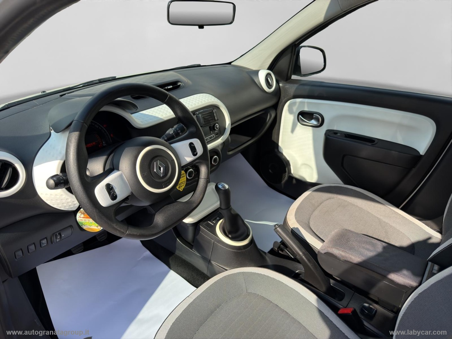 Twingo SCe Lovely GARANTITA 1 ANNO! - immagine 12