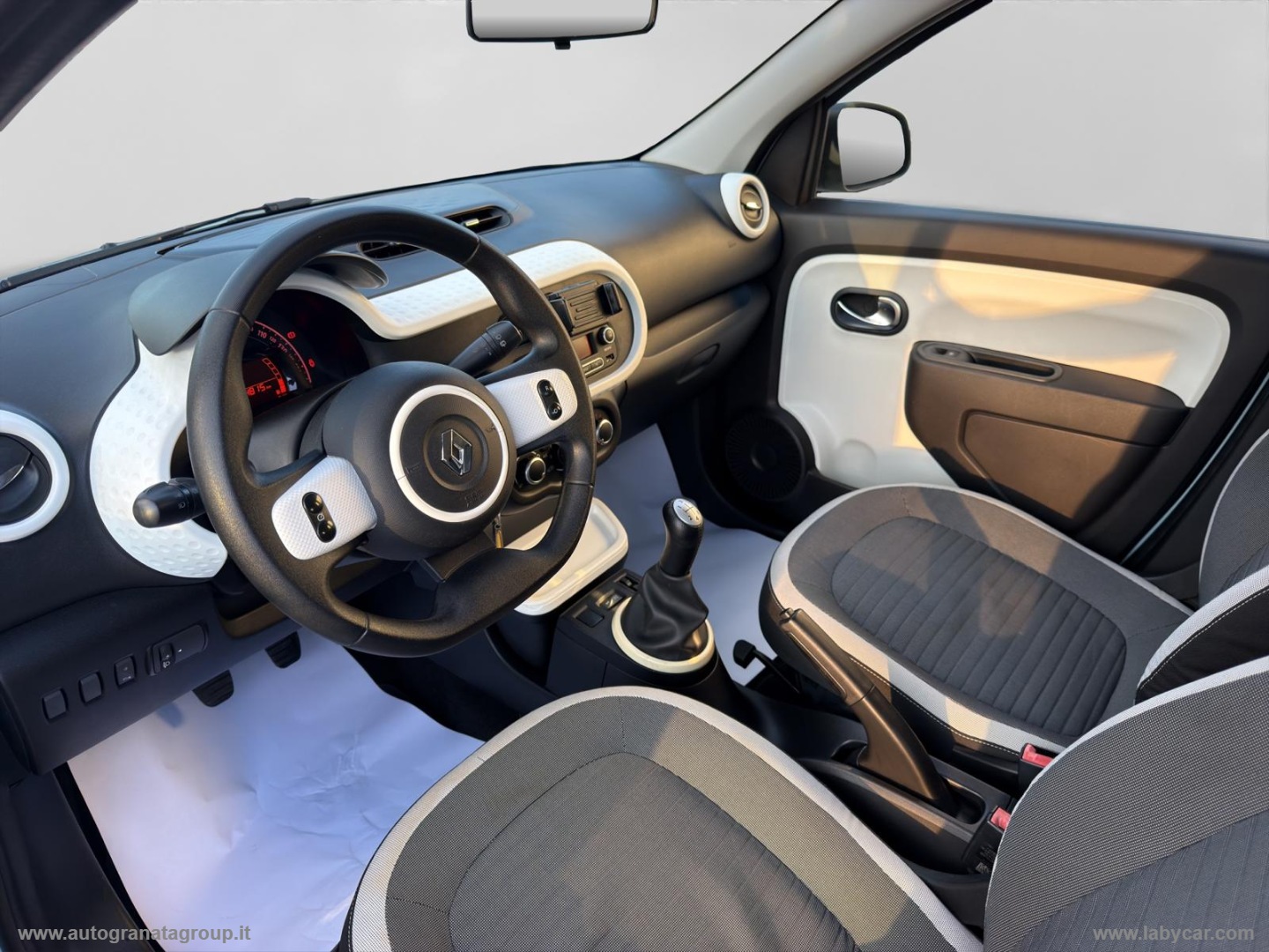 Twingo 1.0 SCe S&S Energy NEOPATENTATI! - immagine 12