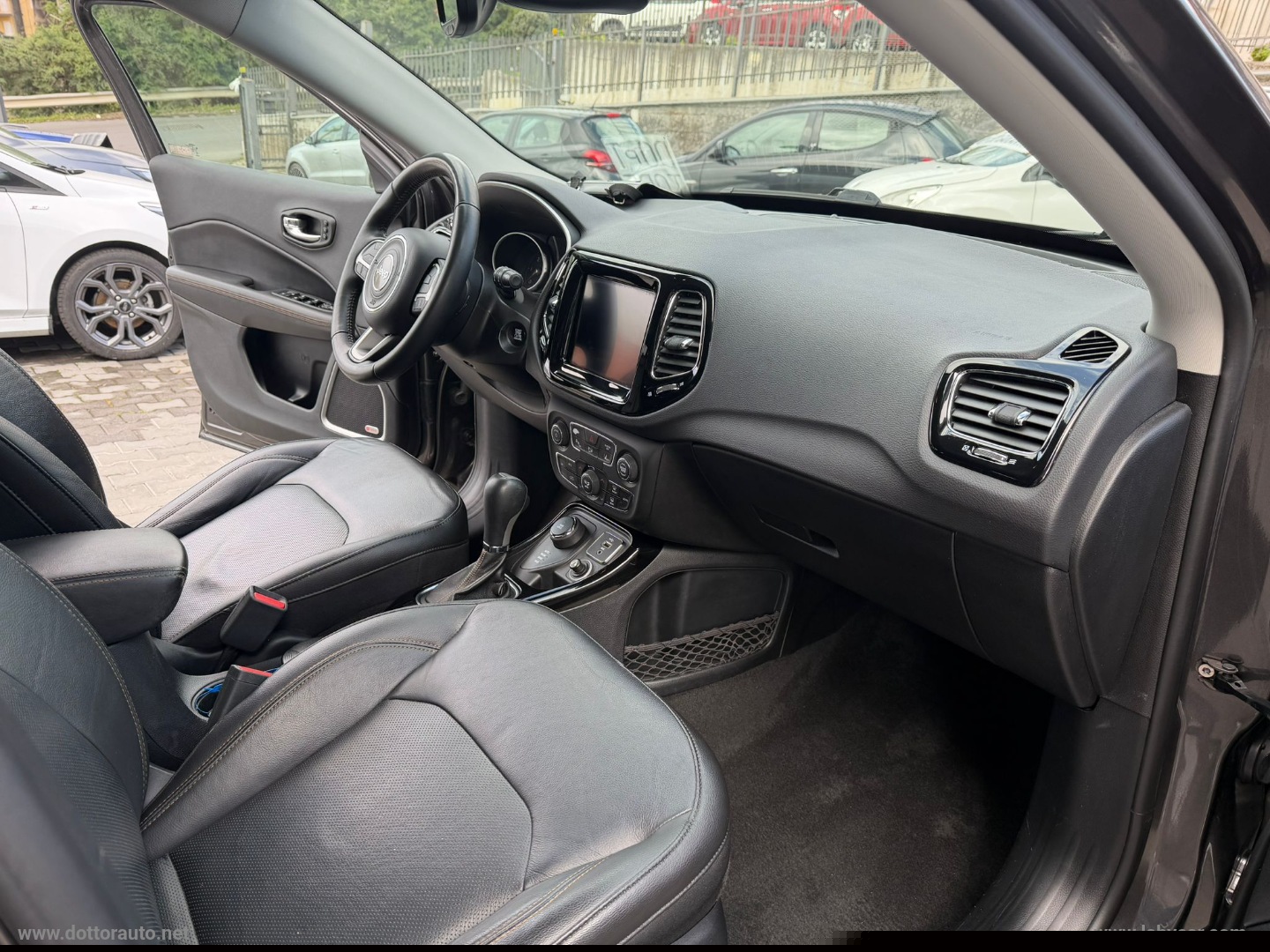 Compass 2.0 Mjt II aut. 4WD Limited - immagine 12