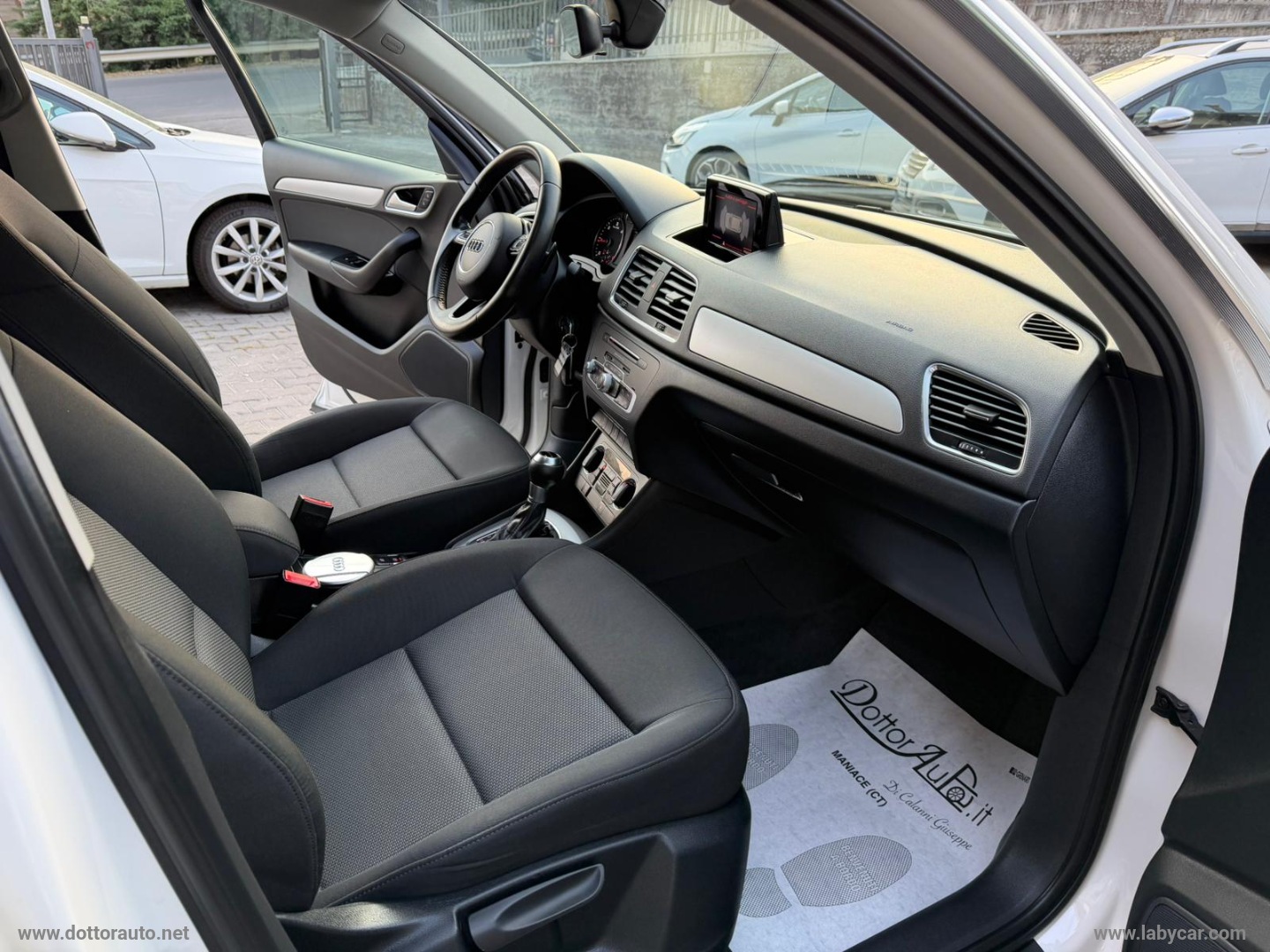 Q3 2.0 TDI 120CV S TRONIC - immagine 12