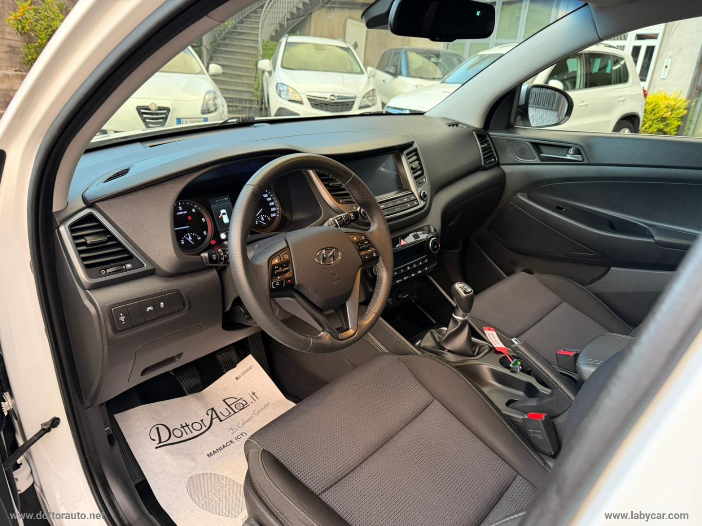 Tucson 1.7 CRDi Sound Edition - immagine 12