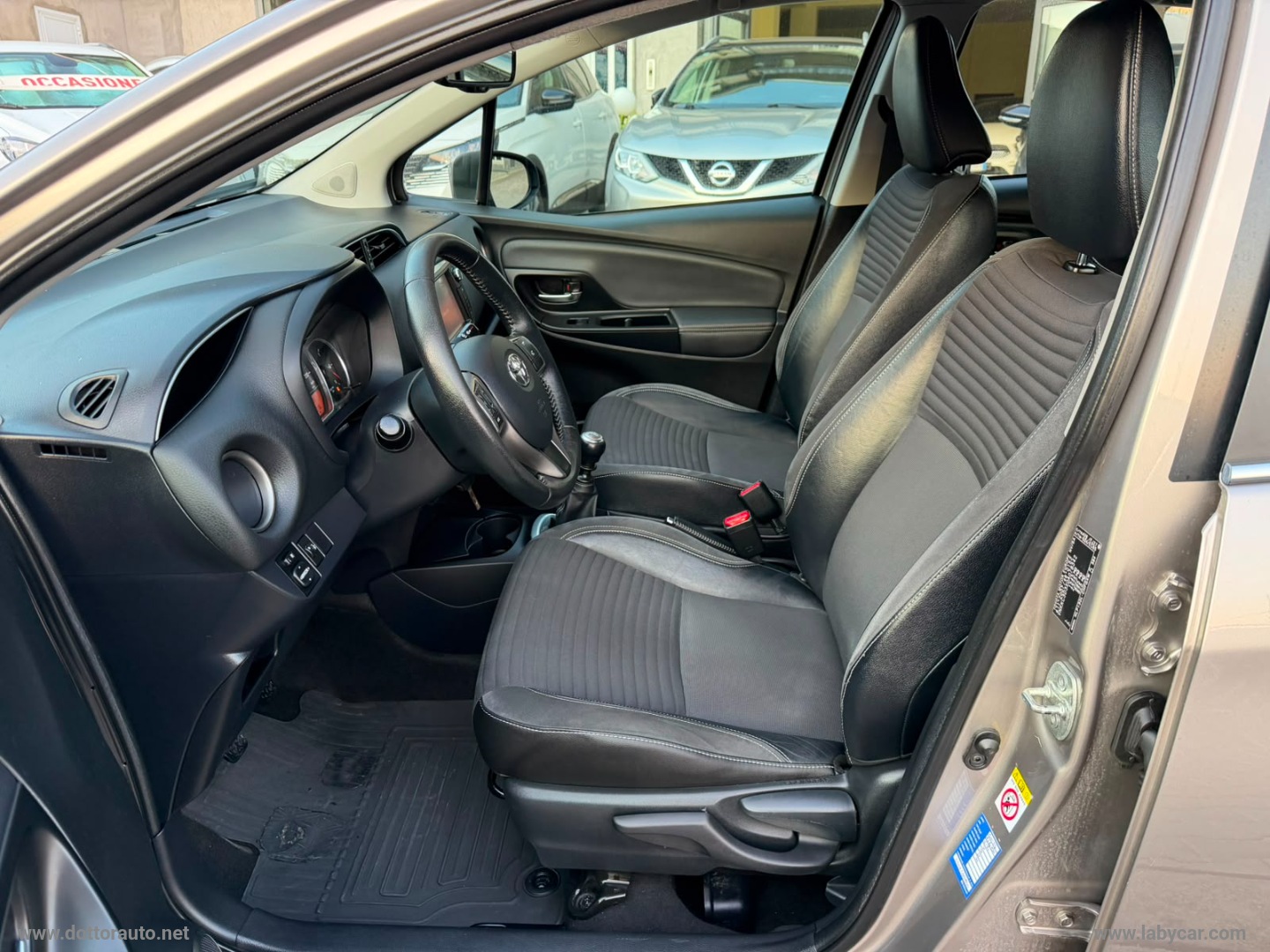 Yaris 1.4 D-4D 5p. Lounge - immagine 12